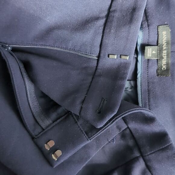 Banana Republic stretchy navy suiting pants size 4 - Picture 4 of 6